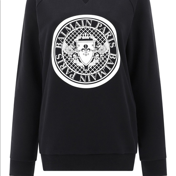 Balmain black crew neck sweater with white velvet medallion. - Picture 5 of 7